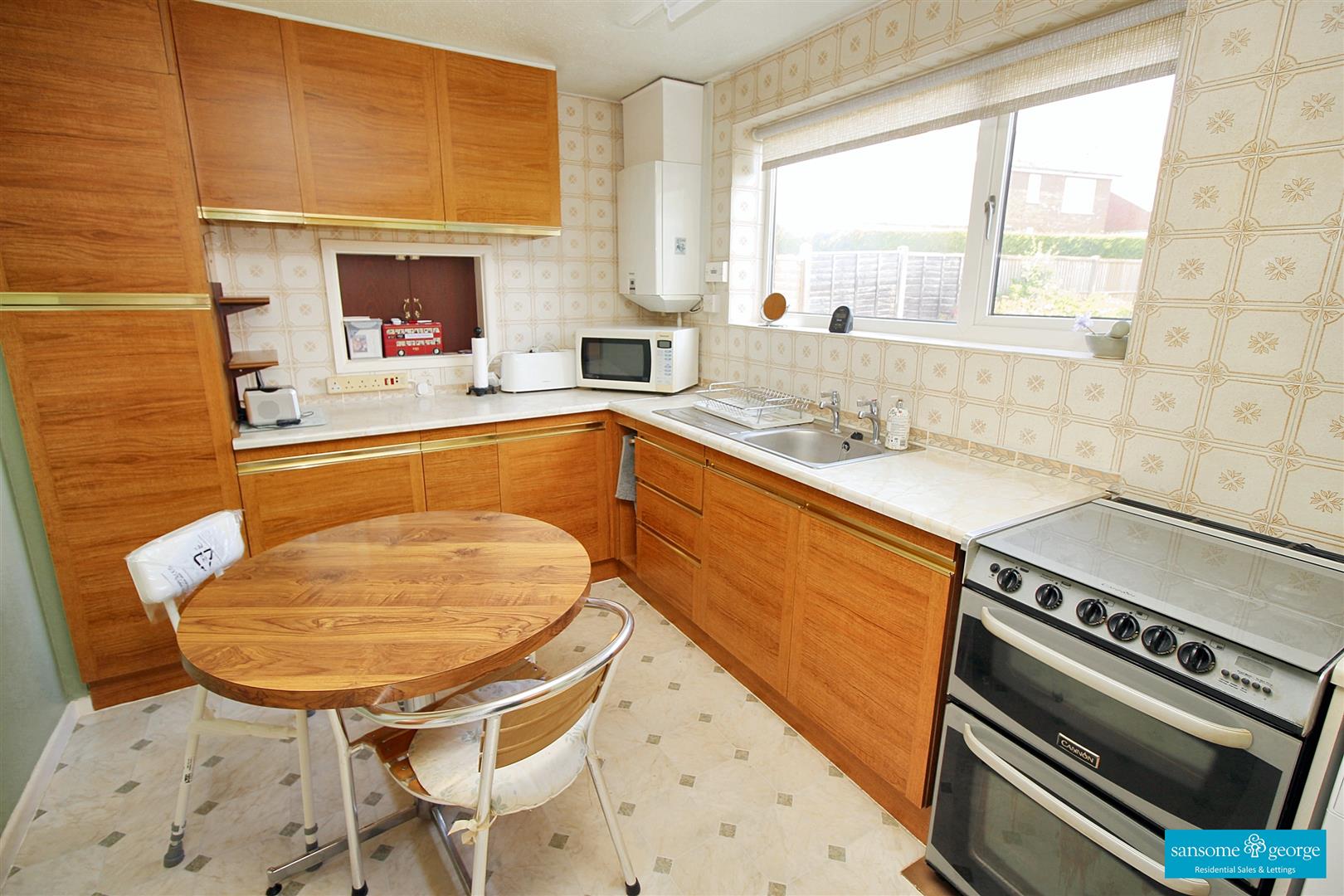 Warborough Avenue, Tilehurst, Reading